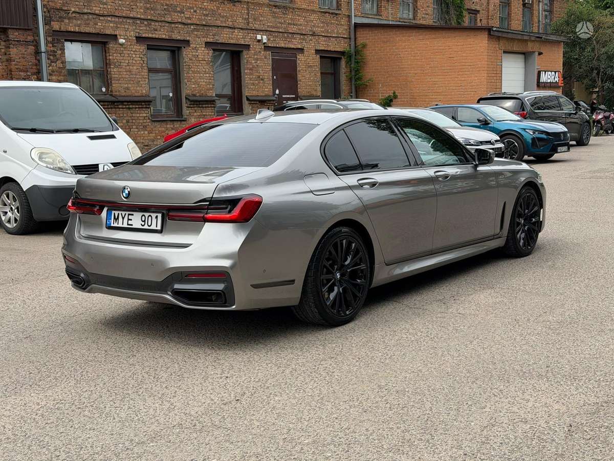 BMW 730, 3.0 l., Седан