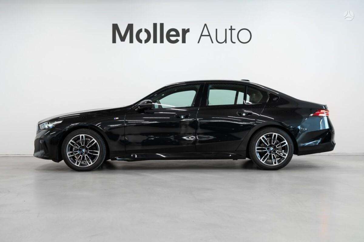 BMW 520, 2.0 l., Седан