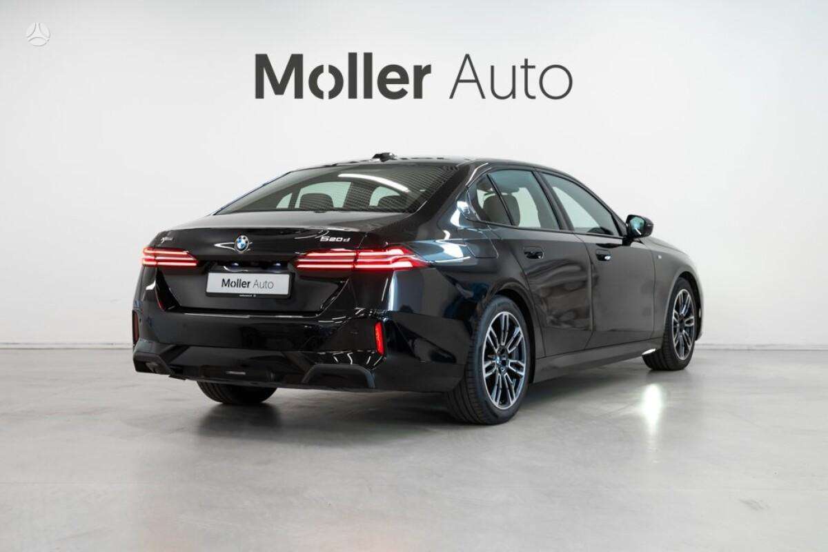 BMW 520, 2.0 l., Седан