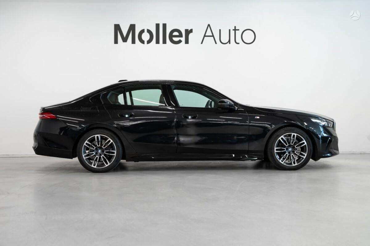 BMW 520, 2.0 l., Седан