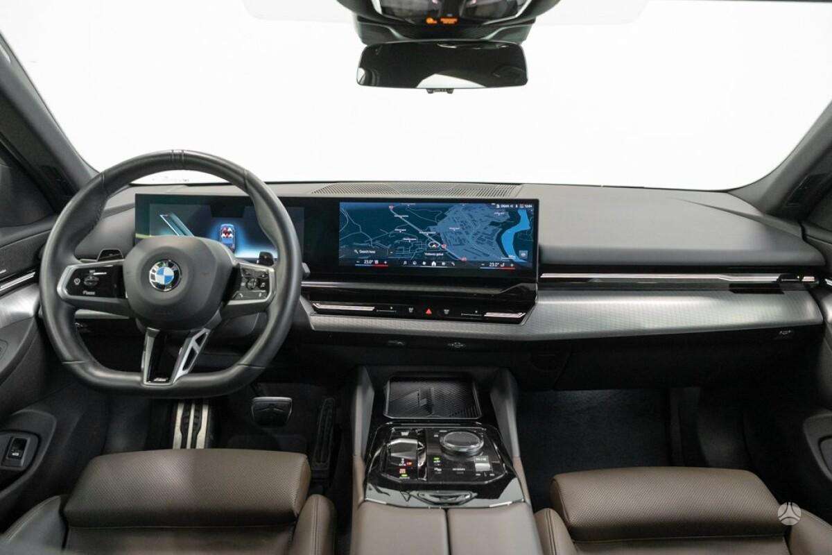 BMW 520, 2.0 l., Седан