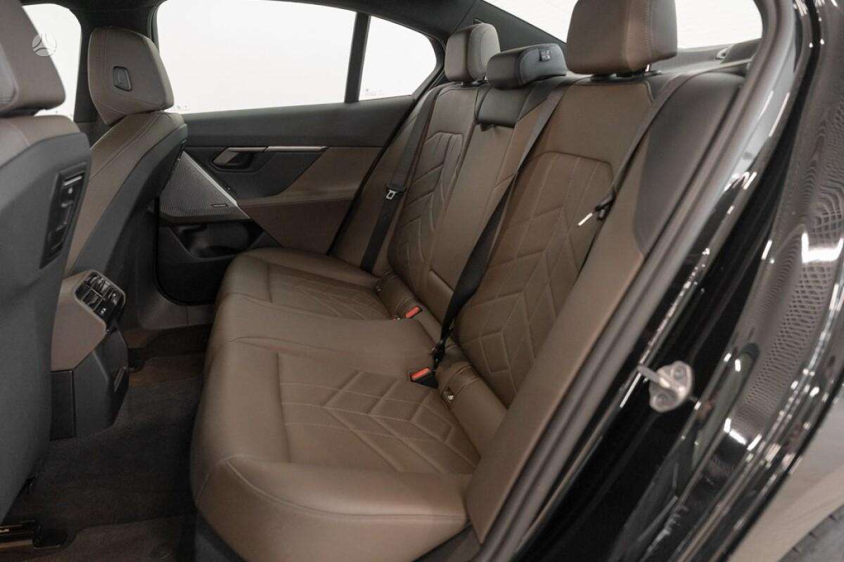 BMW 520, 2.0 l., Седан