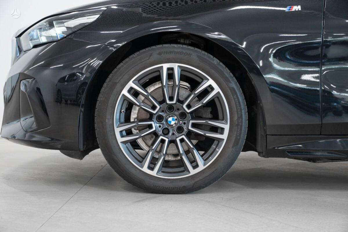 BMW 520, 2.0 l., Седан