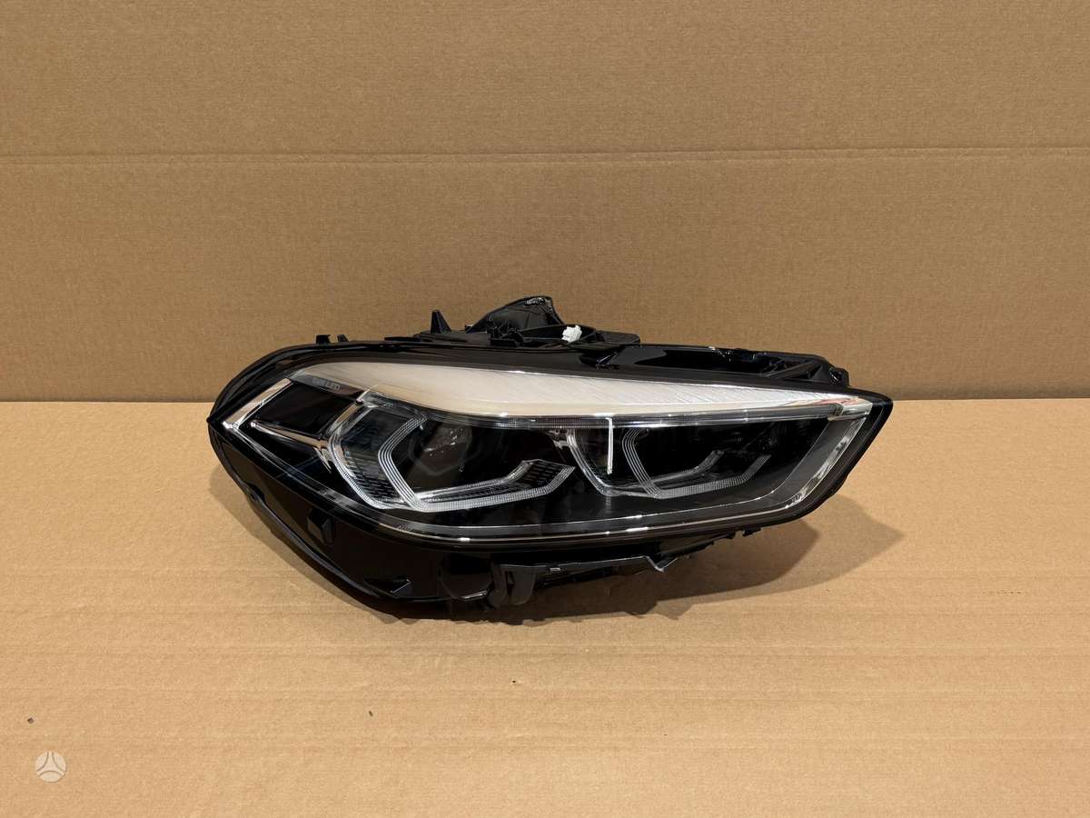 BMW 1 serija F40 full led
