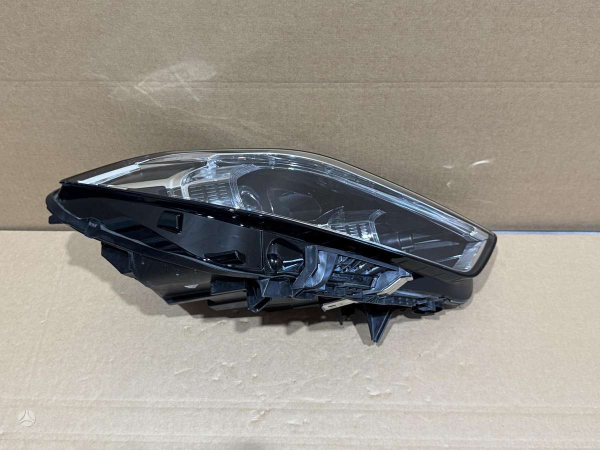BMW 1 serija F40 full led