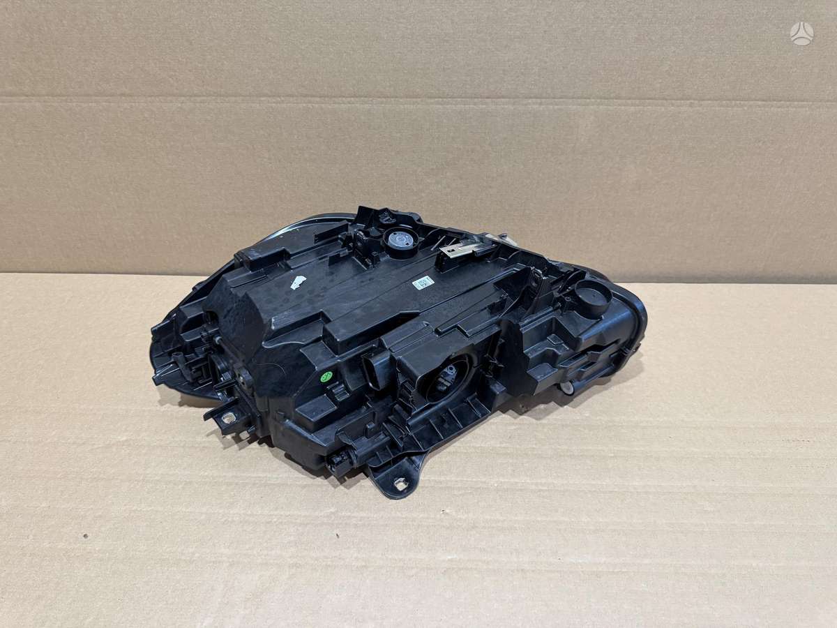 BMW 1 serija F40 full led