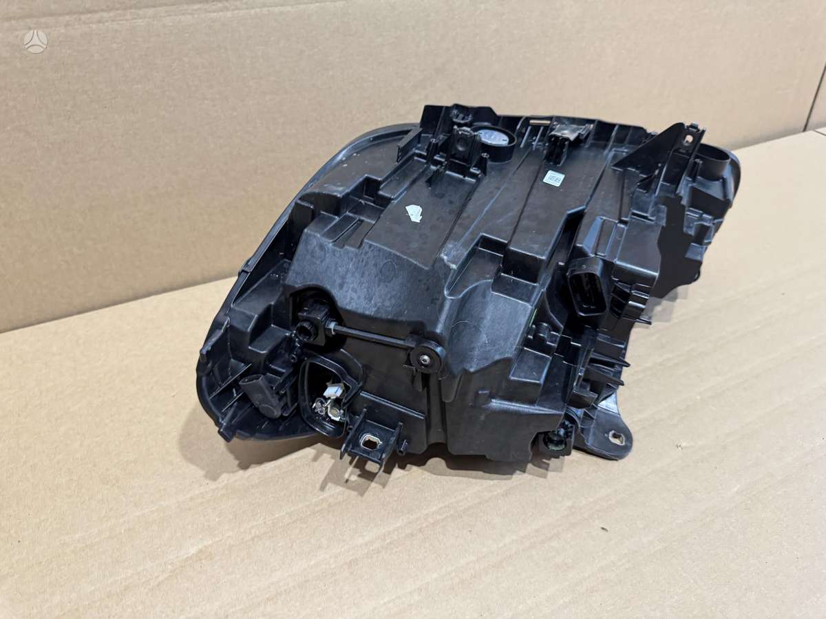 BMW 1 serija F40 full led