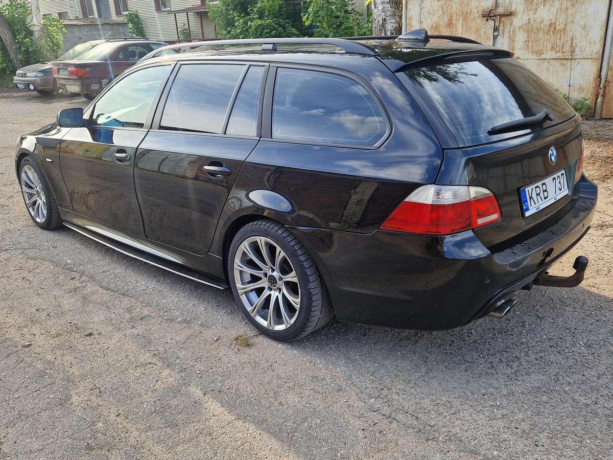 BMW 525, 2.5 l., Универсал