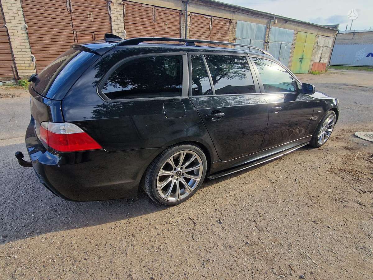 BMW 525, 2.5 l., Универсал