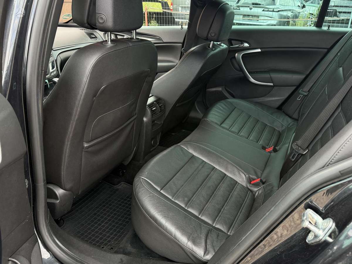 Opel Insignia, 2.0 l., Универсал