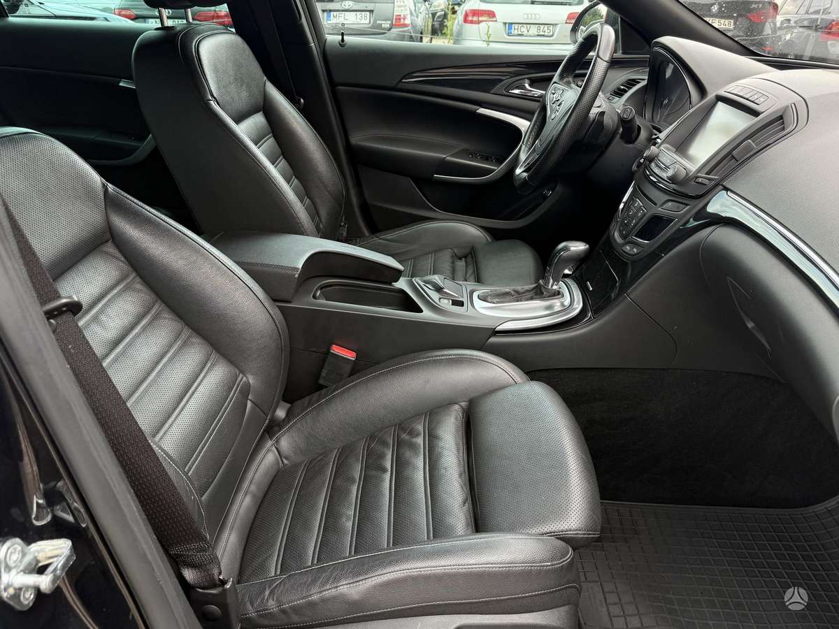 Opel Insignia, 2.0 l., Универсал