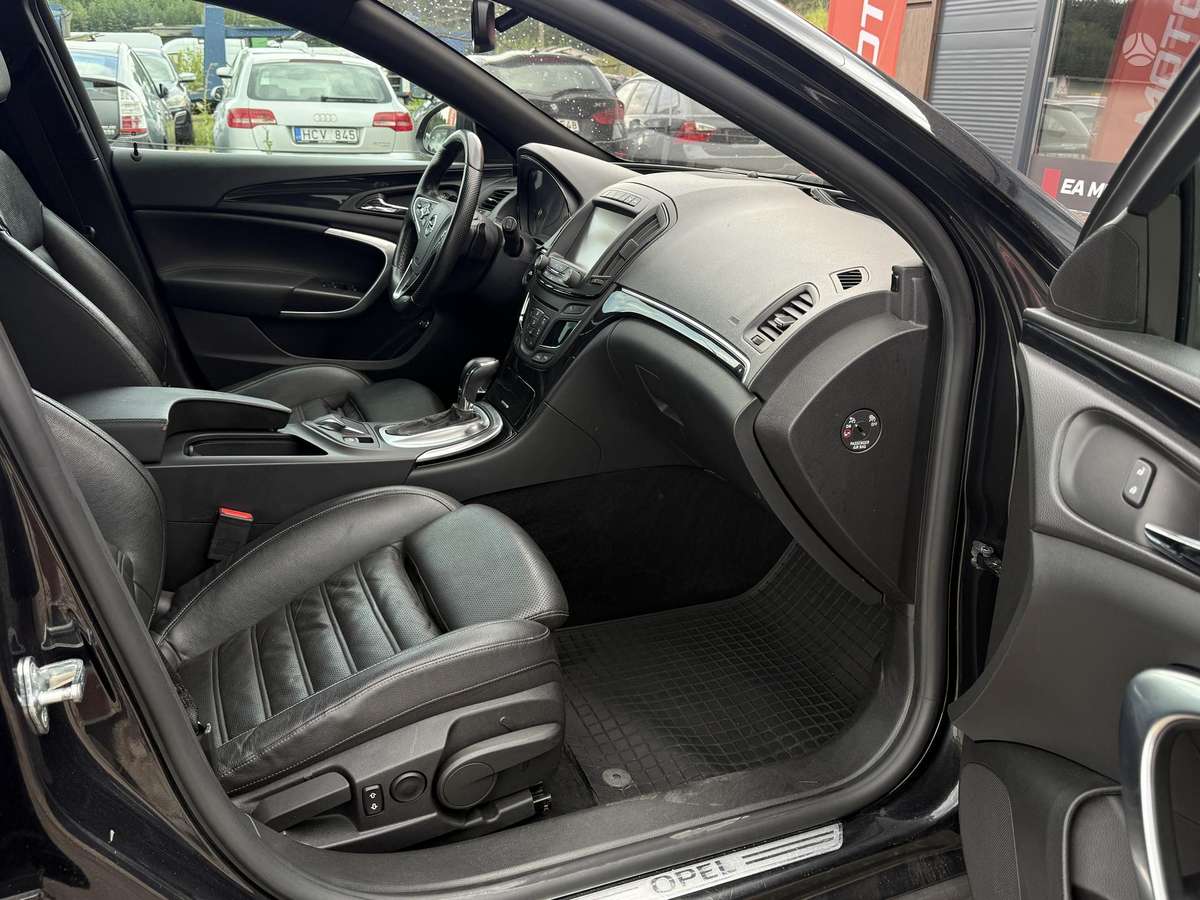 Opel Insignia, 2.0 l., Универсал