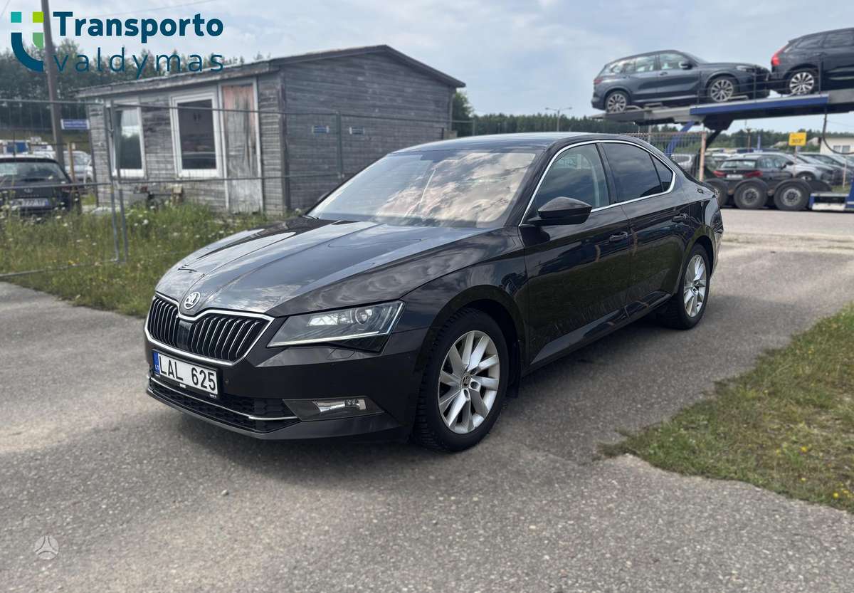 Skoda Superb, 1.5 l., hatchback