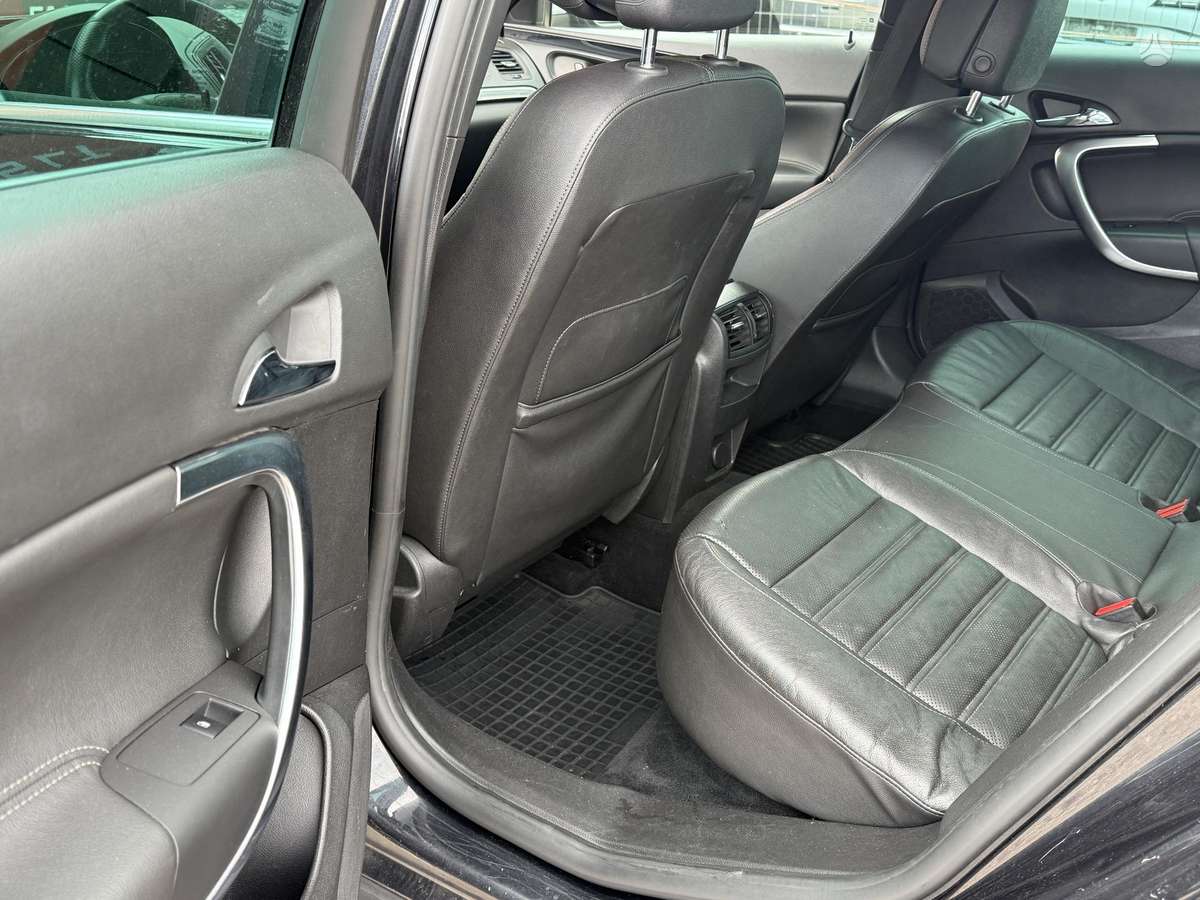 Opel Insignia, 2.0 l., Универсал