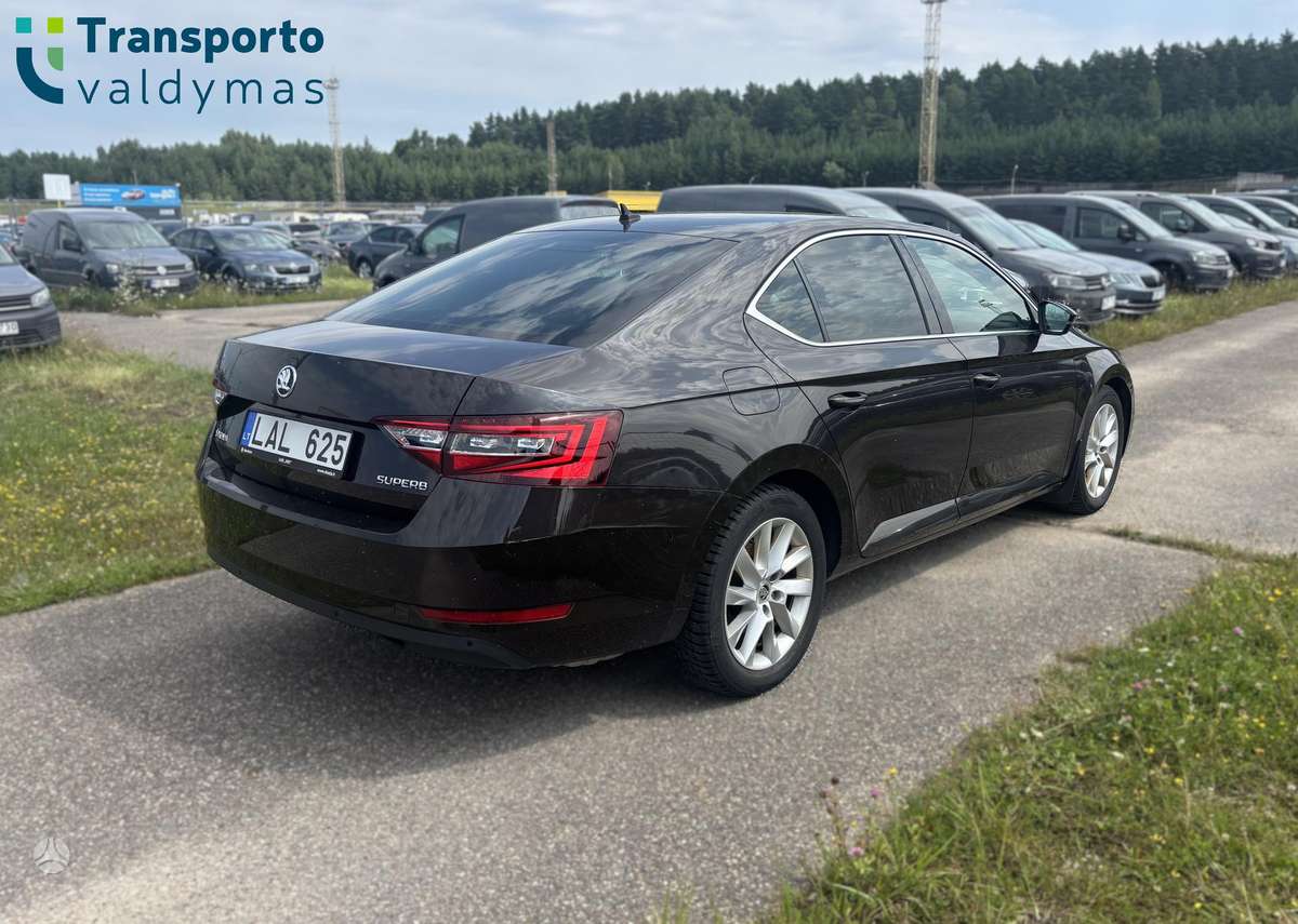 Skoda Superb, 1.5 l., hatchback