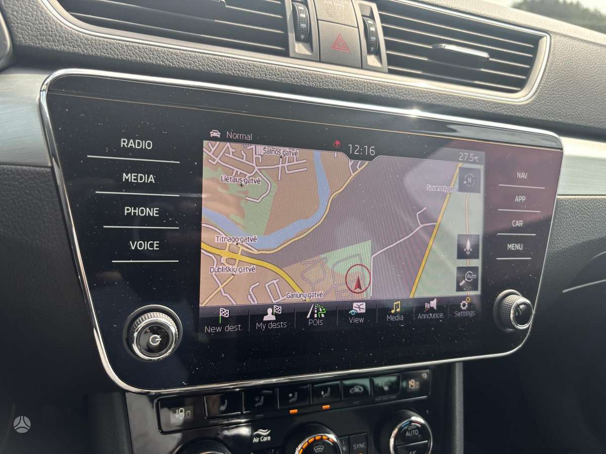 Skoda Superb, 1.5 l., hatchback