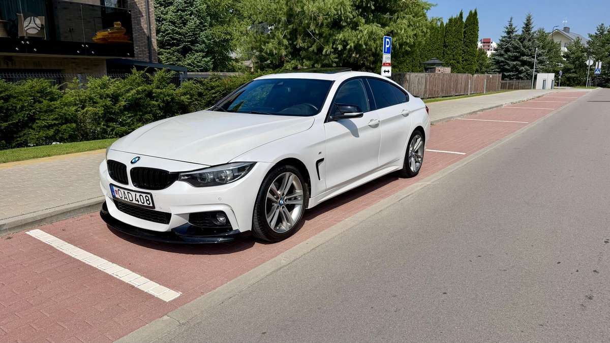 BMW 430, hatchback