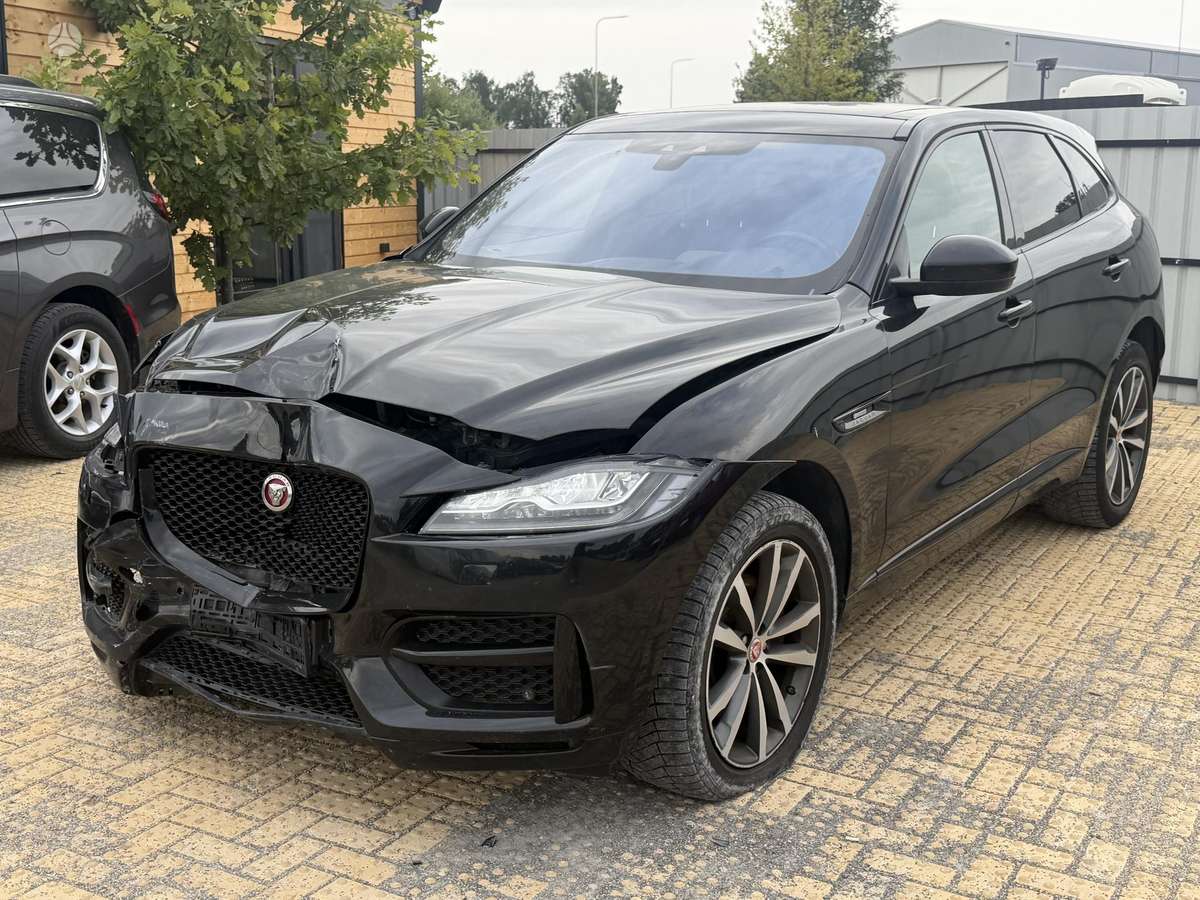 Jaguar F-Pace