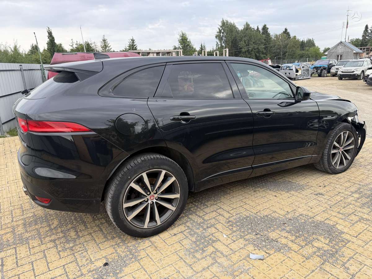 Jaguar F-Pace