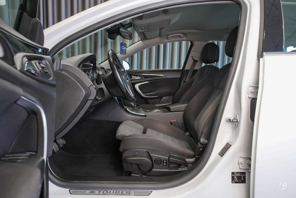 Opel Insignia, 2.0 l., Универсал