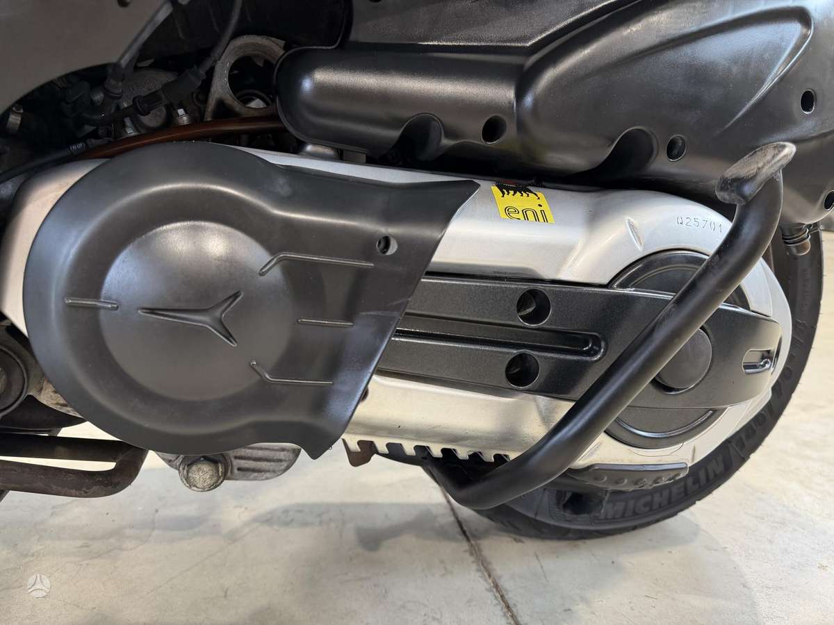 Piaggio MP3 500cc, трициклы