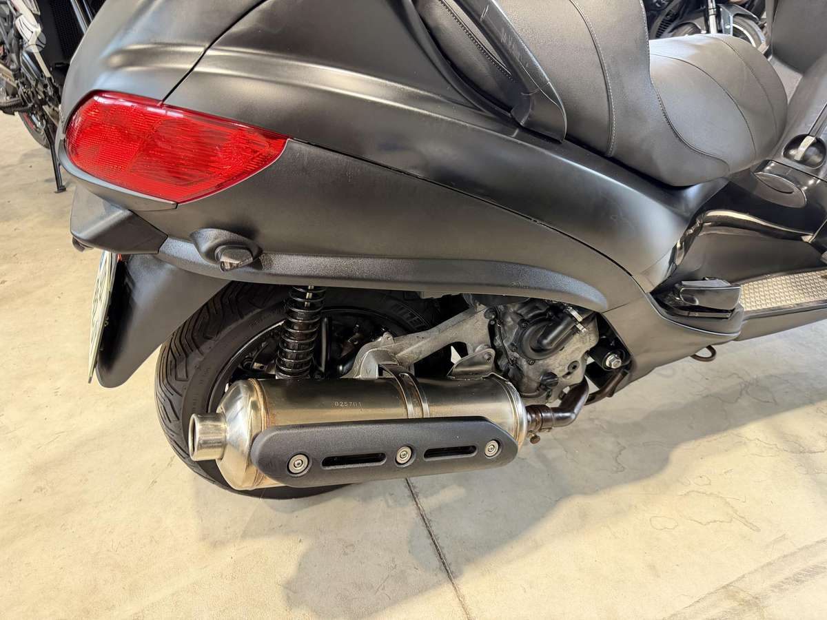 Piaggio MP3 500cc, трициклы
