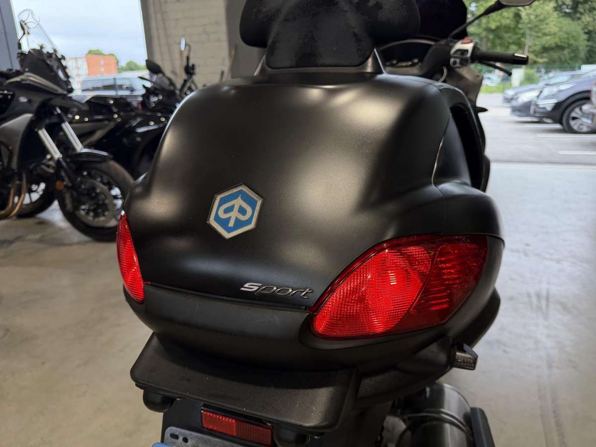 Piaggio MP3 500cc, трициклы