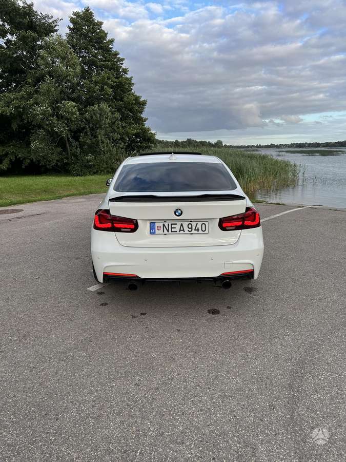 BMW 328, 2.0 l., Седан