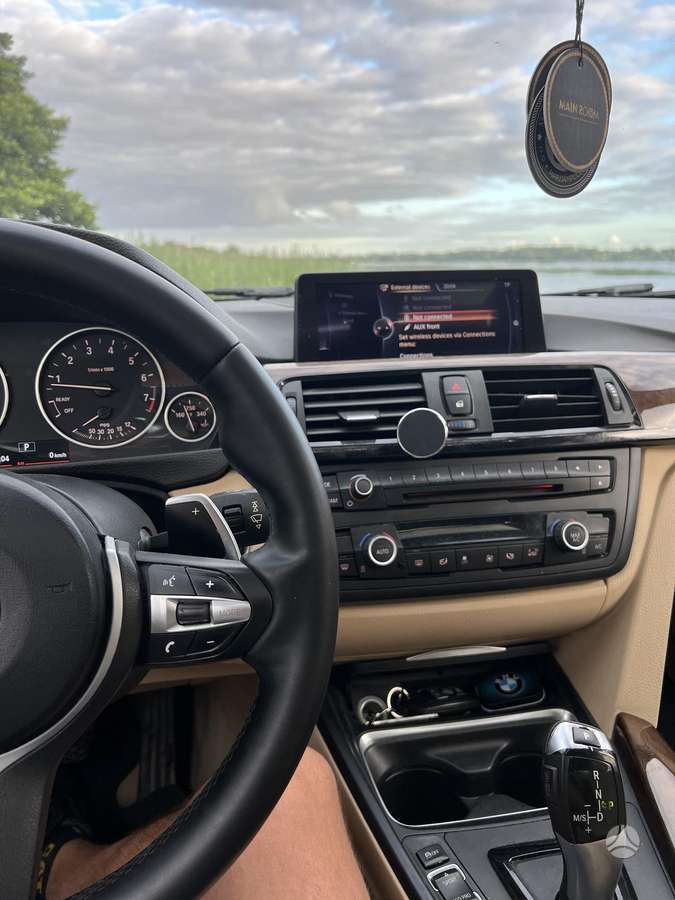 BMW 328, 2.0 l., Седан