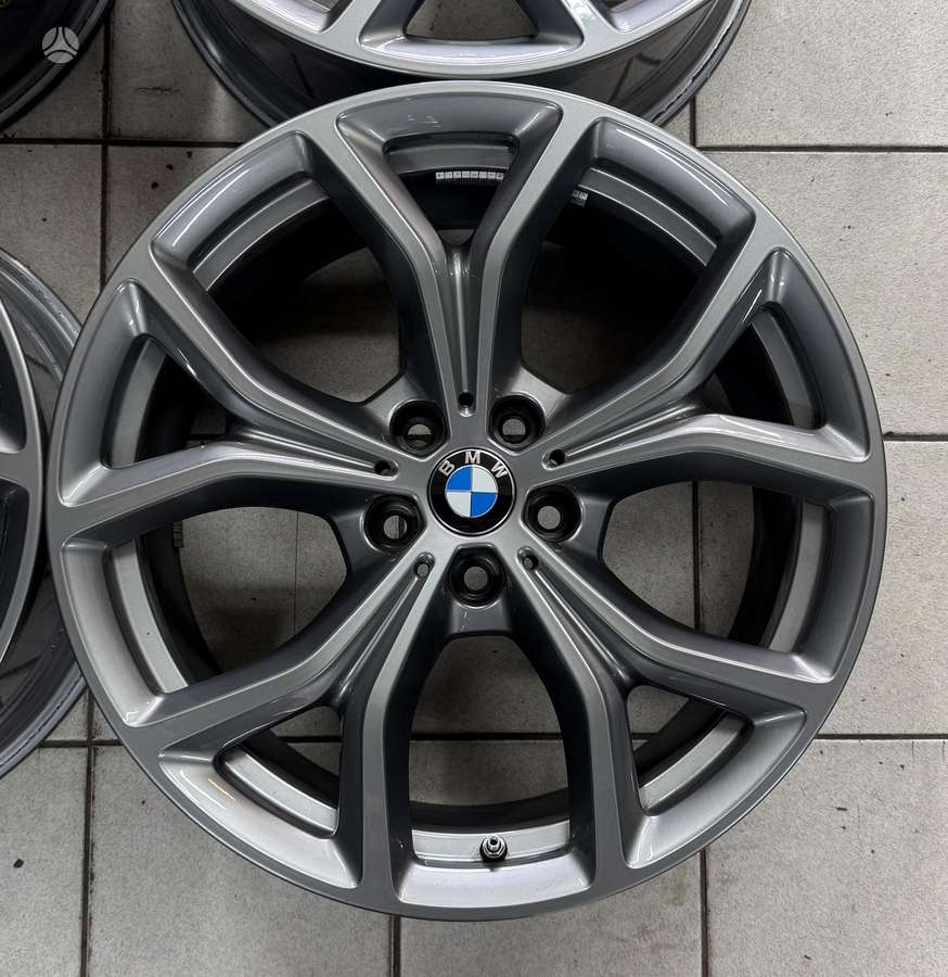 BMW, lengvojo lydinio, R19