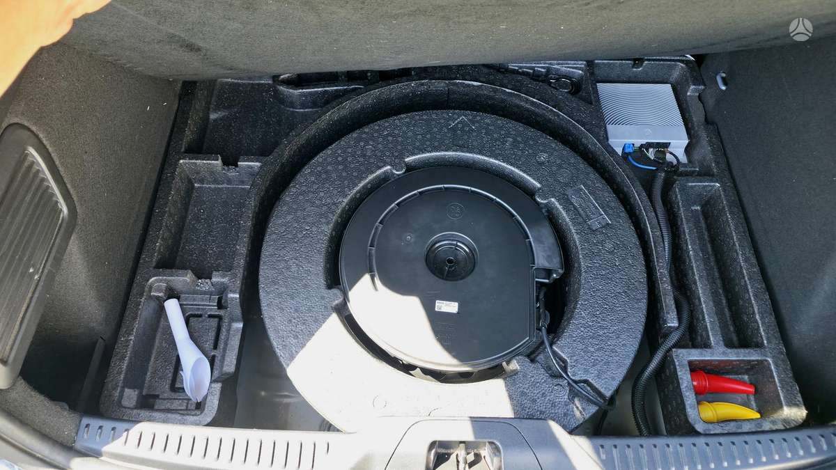 Ford Focus, 1.0 l., hatchback