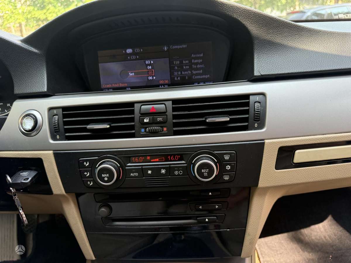 BMW 320, 2.0 l., Седан