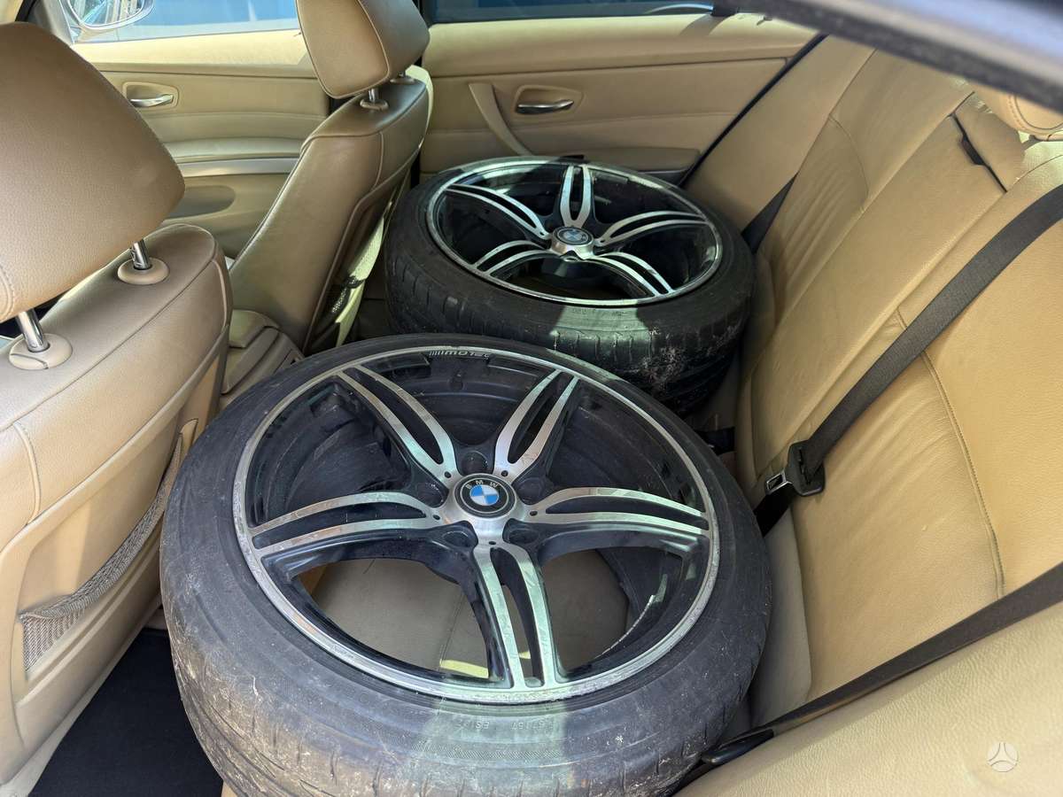 BMW 320, 2.0 l., Седан
