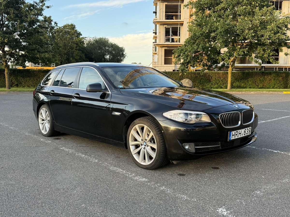 BMW 525, 3.0 l., Универсал
