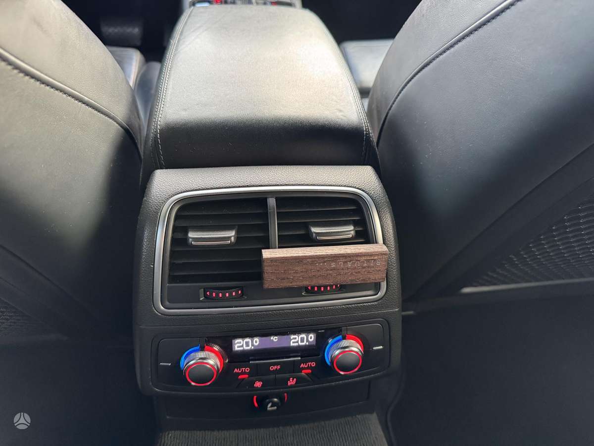 Audi A6, 3.0 l., sedanas