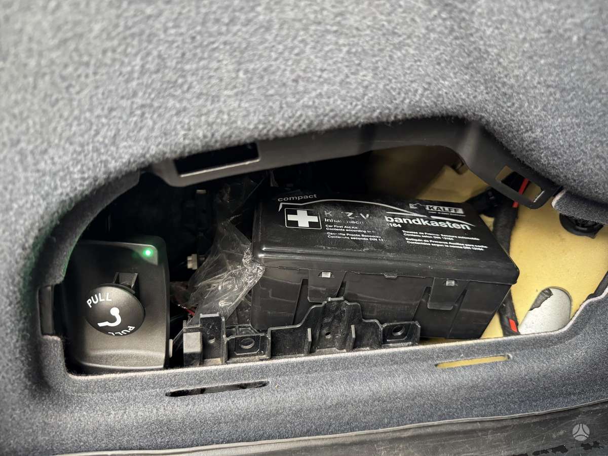 Audi A6, 3.0 l., sedanas