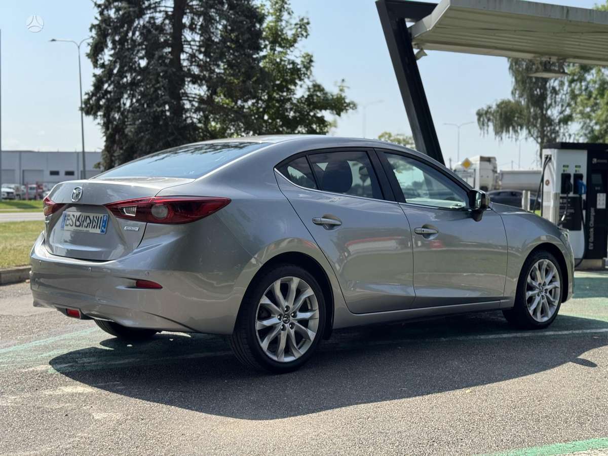 Mazda 3, 2.2 l., Седан