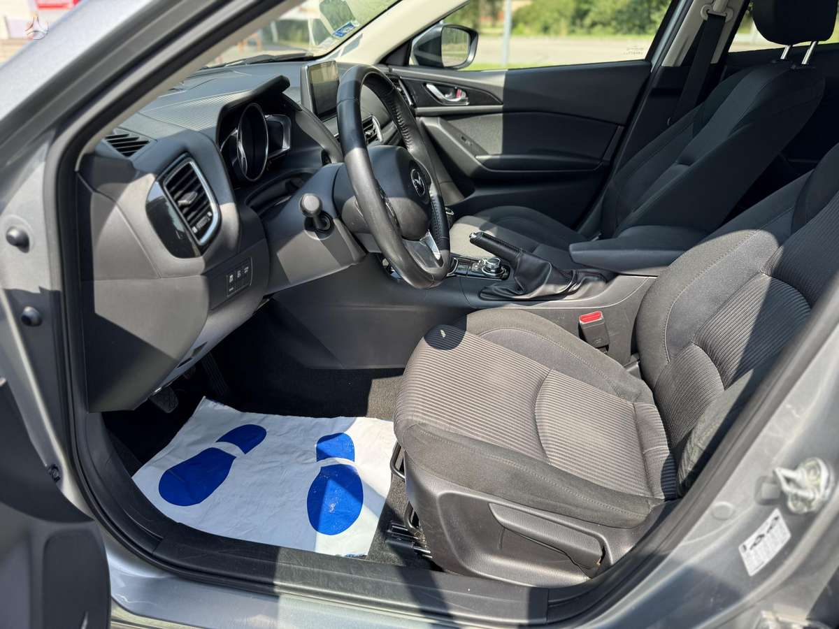 Mazda 3, 2.2 l., sedanas