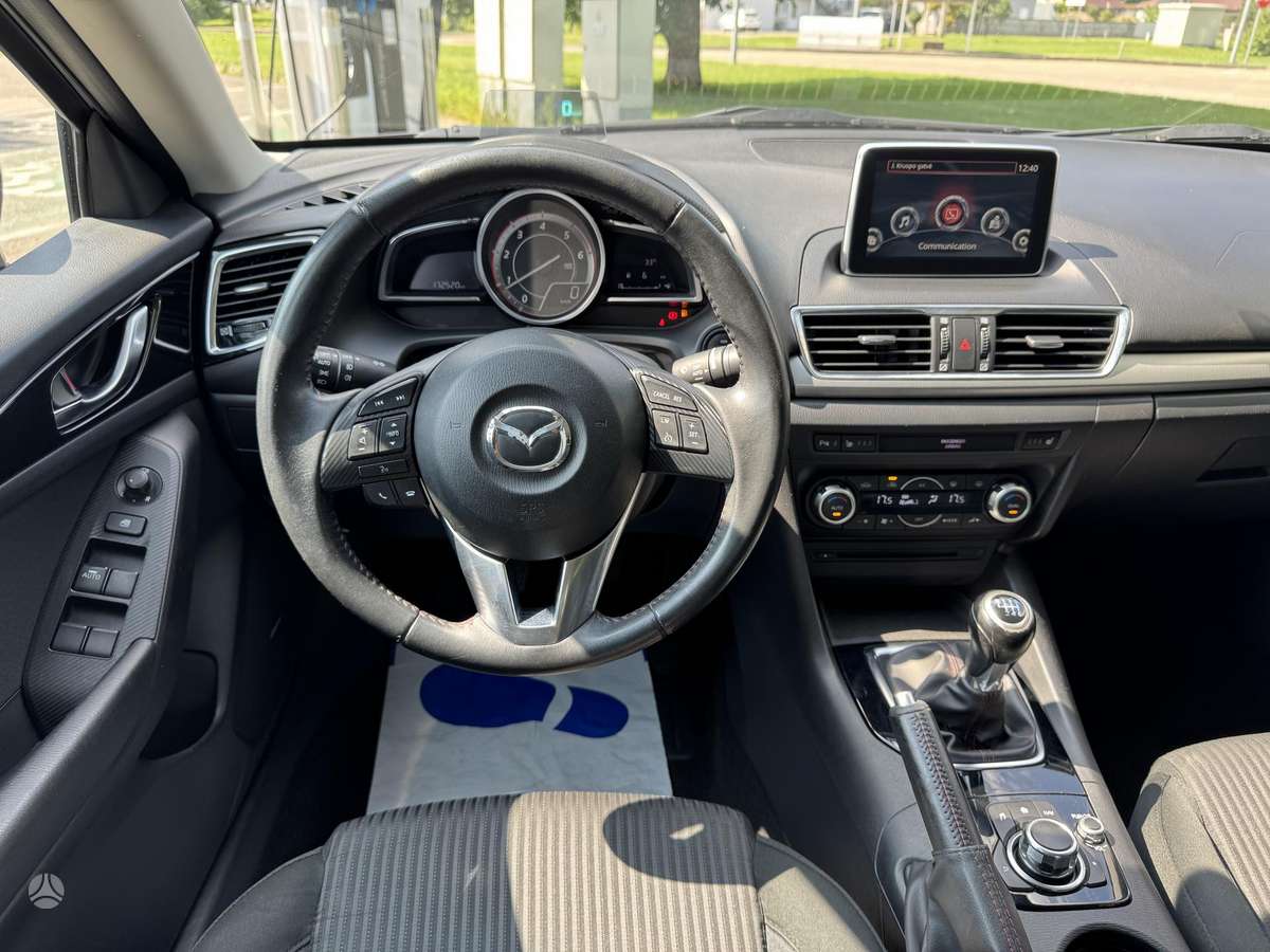 Mazda 3, 2.2 l., Седан