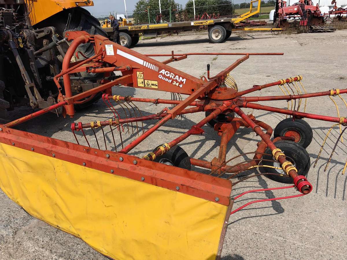 Agram QUAD 344, grėbliai