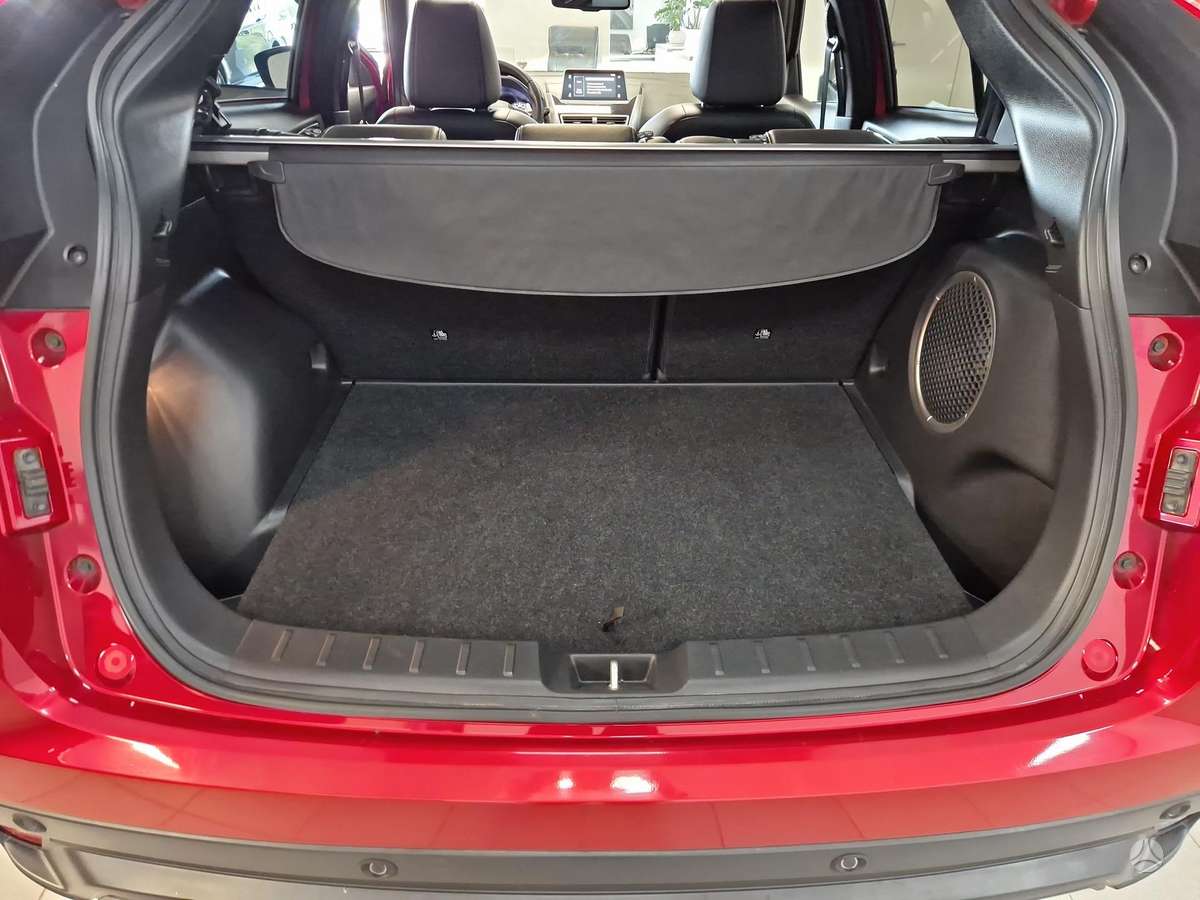 Mitsubishi Eclipse Cross, 1.5 l., off-road / crossover