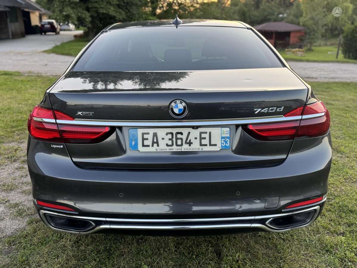 BMW 740, 3.0 l., Седан