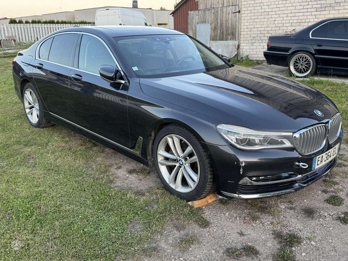BMW 740, 3.0 l., Седан