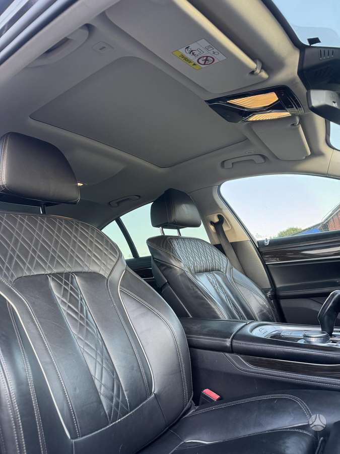 BMW 740, 3.0 l., Седан