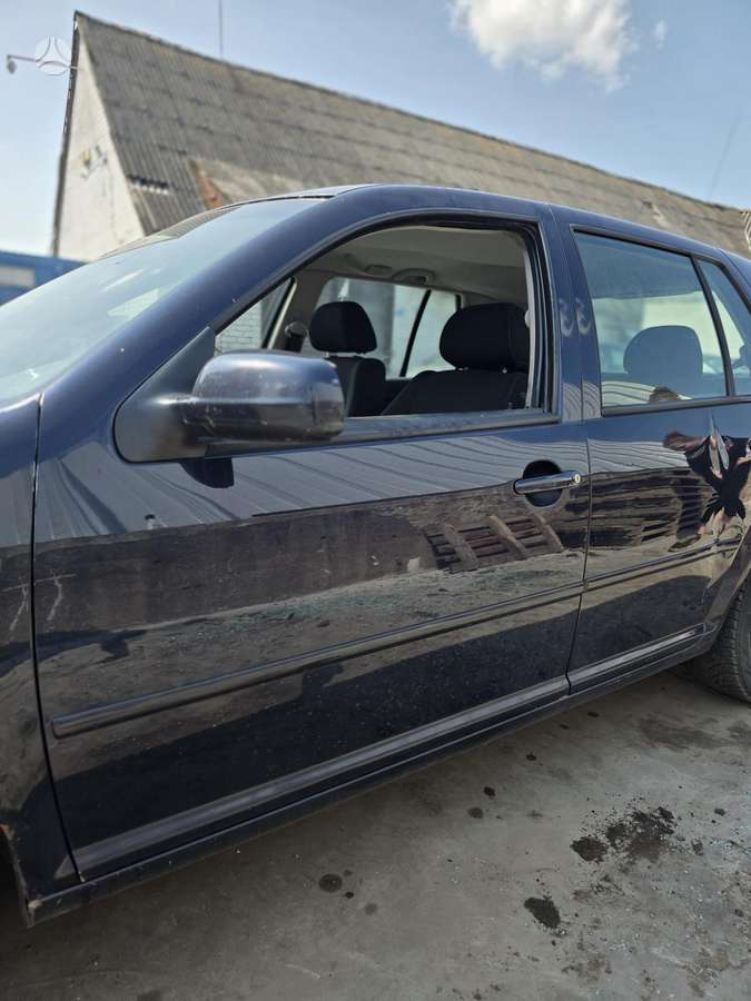 Volkswagen Golf dalimis