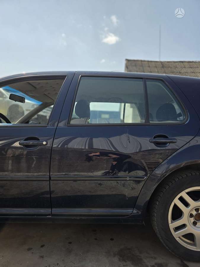 Volkswagen Golf dalimis