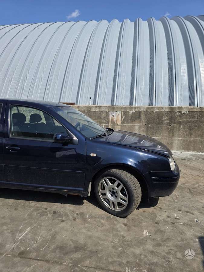 Volkswagen Golf dalimis
