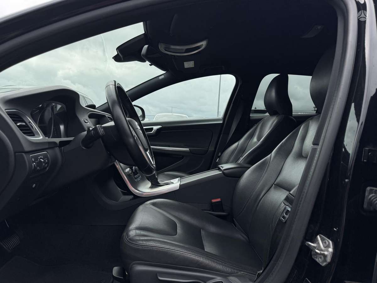 Volvo V60, 2.0 l., Универсал