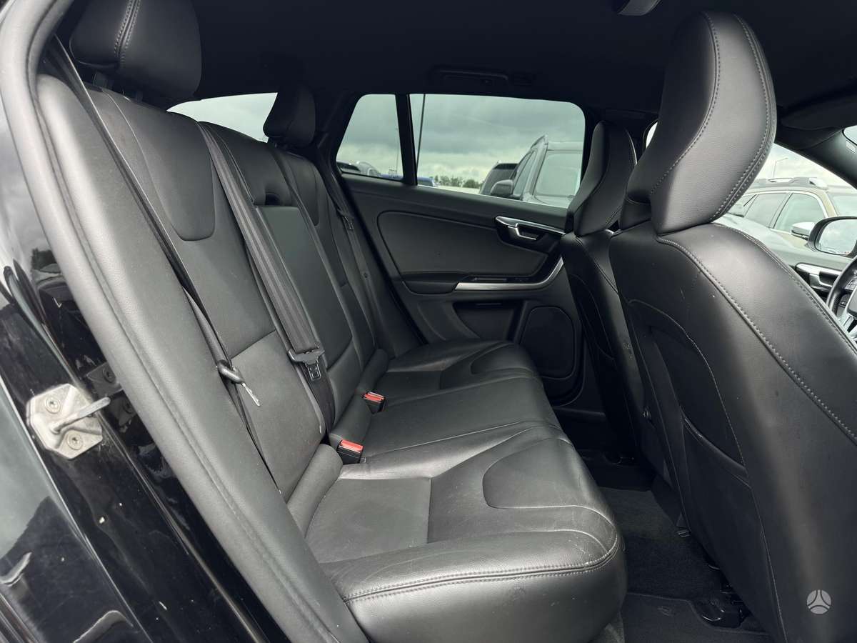 Volvo V60, 2.0 l., Универсал