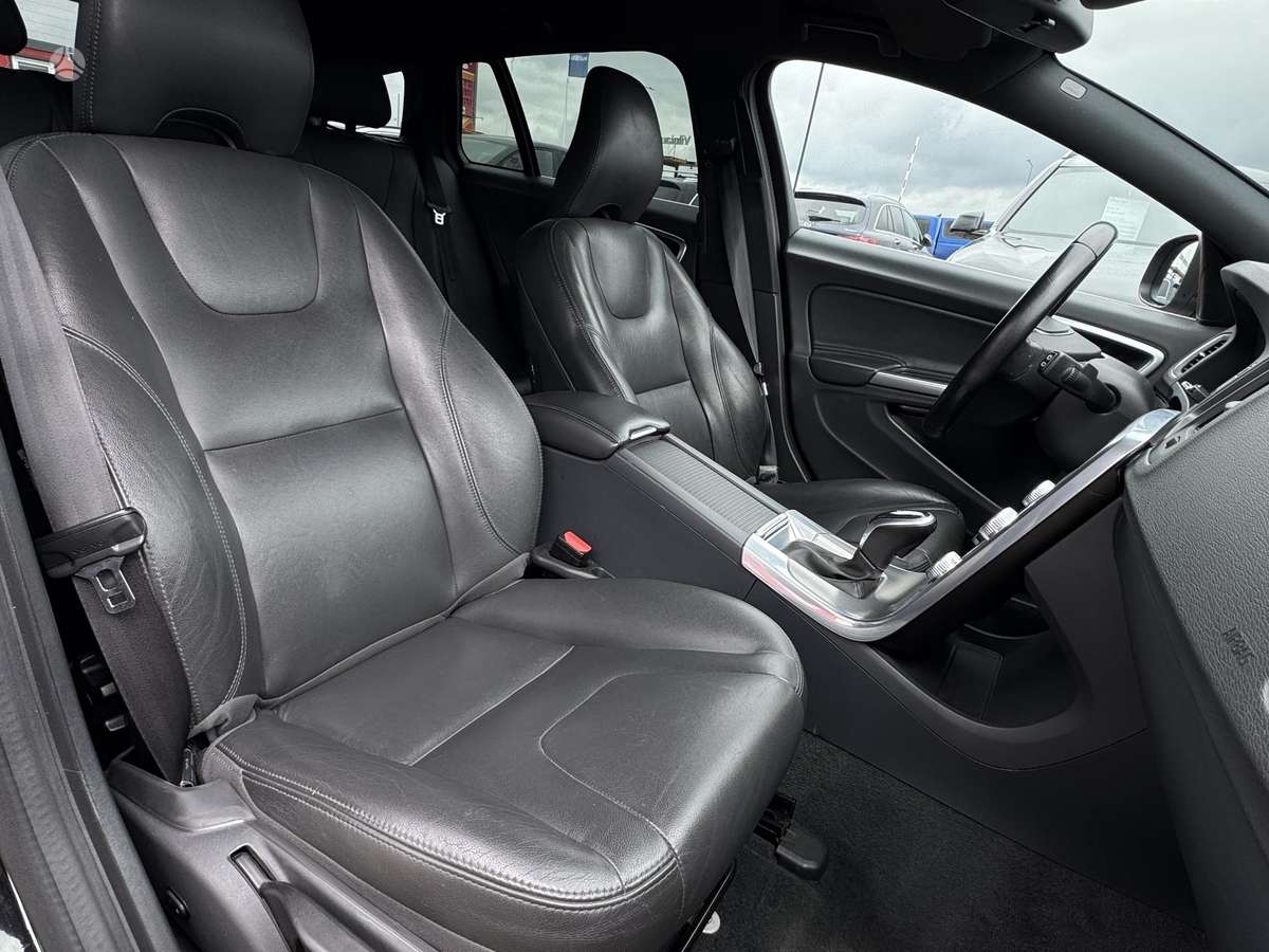 Volvo V60, 2.0 l., Универсал